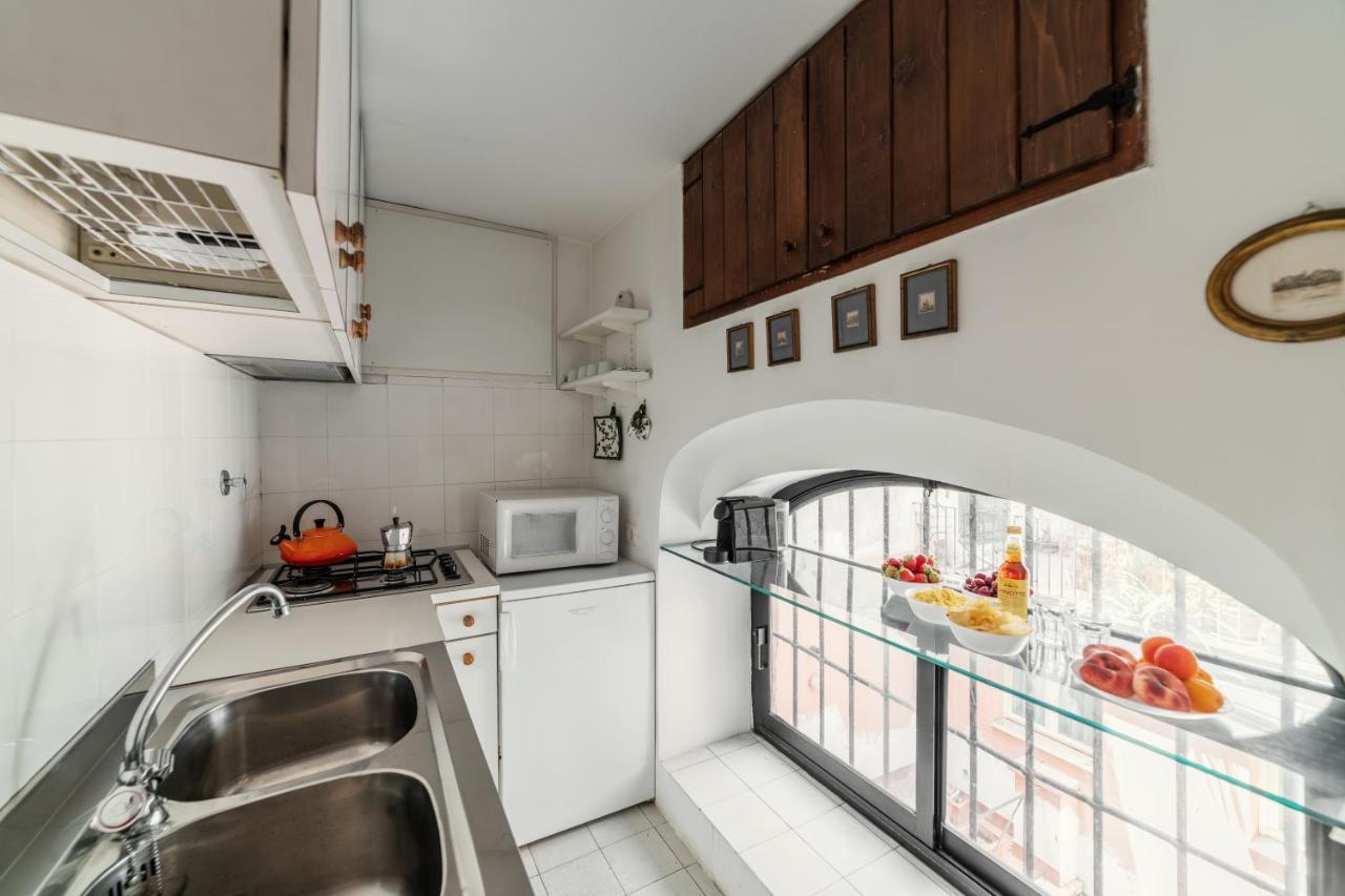 Domus Quiritum Charming, Appartamento D'Epoca A Campo De' Fiori Řím Exteriér fotografie